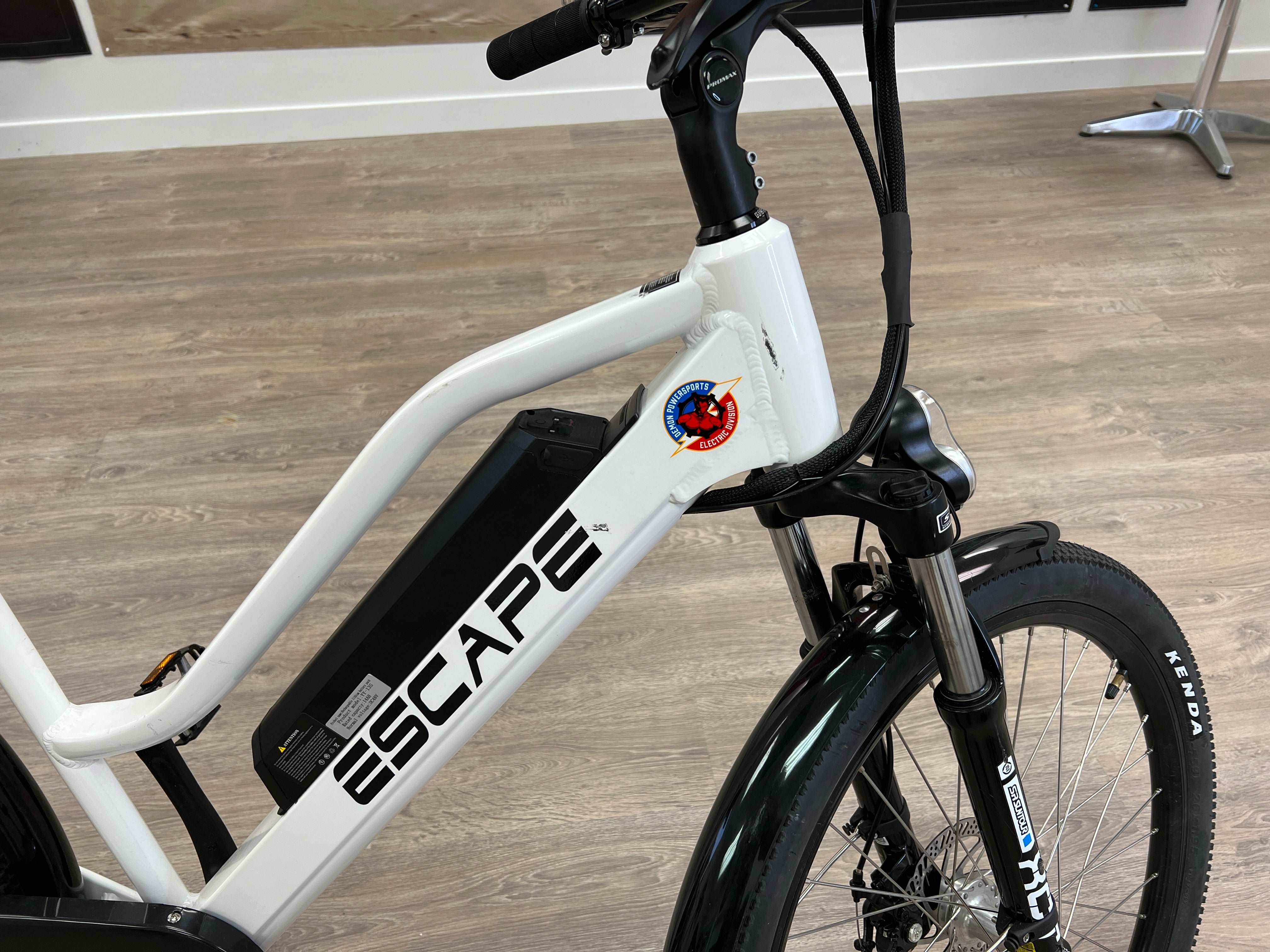 Escape, Step-Thru Commuter E-Bike - Good Condition - Demon Electric